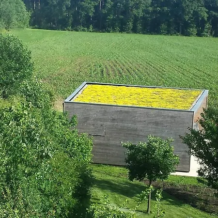 Sfeervol Midden In De Horská chata *