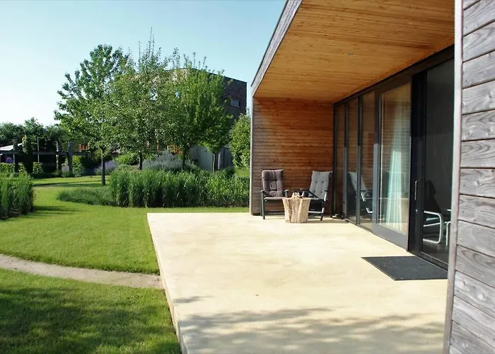 Chalet Sfeervol Midden In De Halle