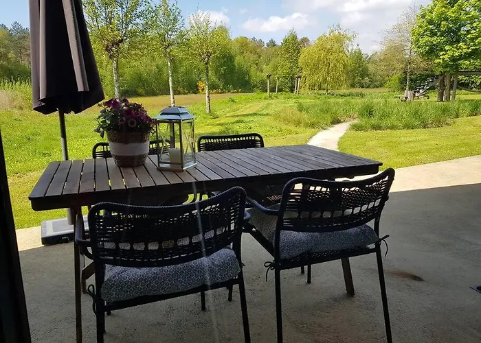 Chalet Sfeervol Midden In De Halle