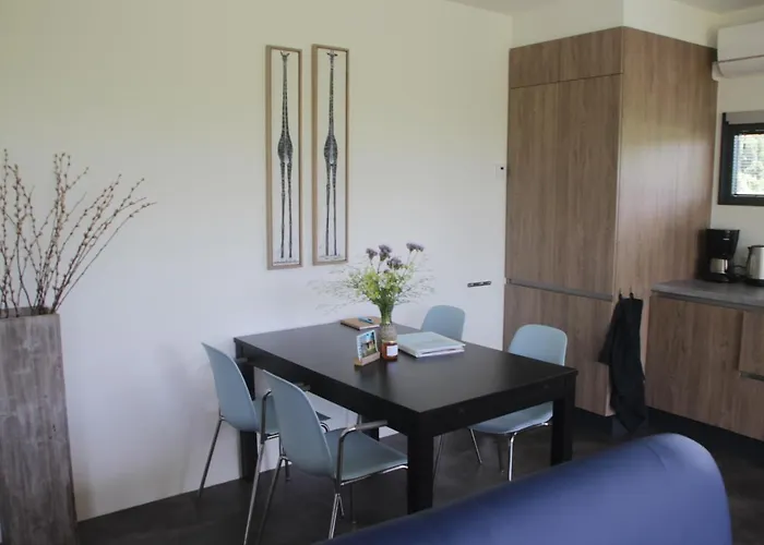 Sfeervol Midden In De *